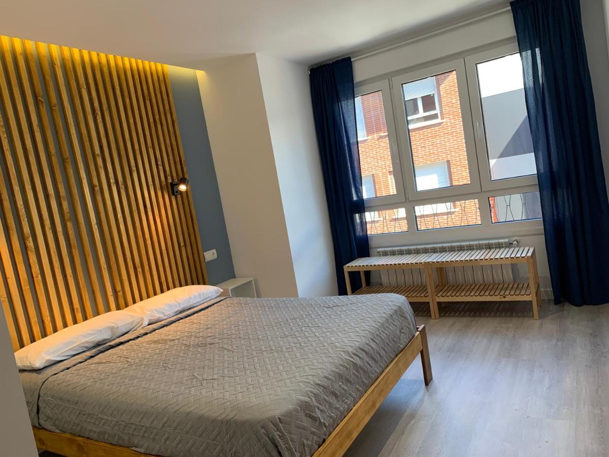 Bierzo Habita Apartments ปอนเฟร์ราดา ภายนอก รูปภาพ
