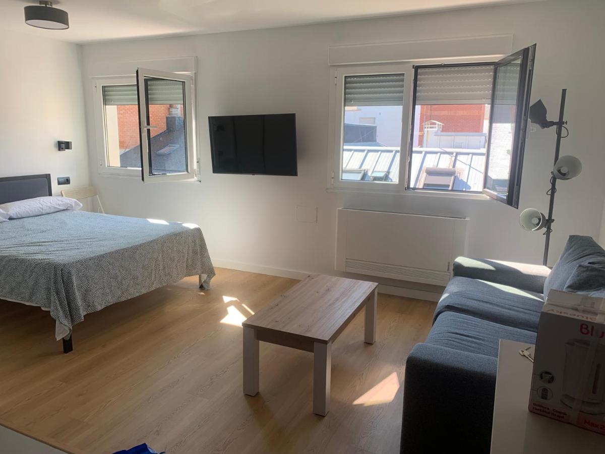 Bierzo Habita Apartments ปอนเฟร์ราดา ภายนอก รูปภาพ