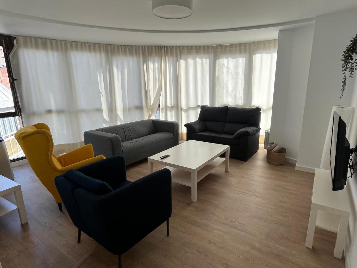 Bierzo Habita Apartments ปอนเฟร์ราดา ภายนอก รูปภาพ