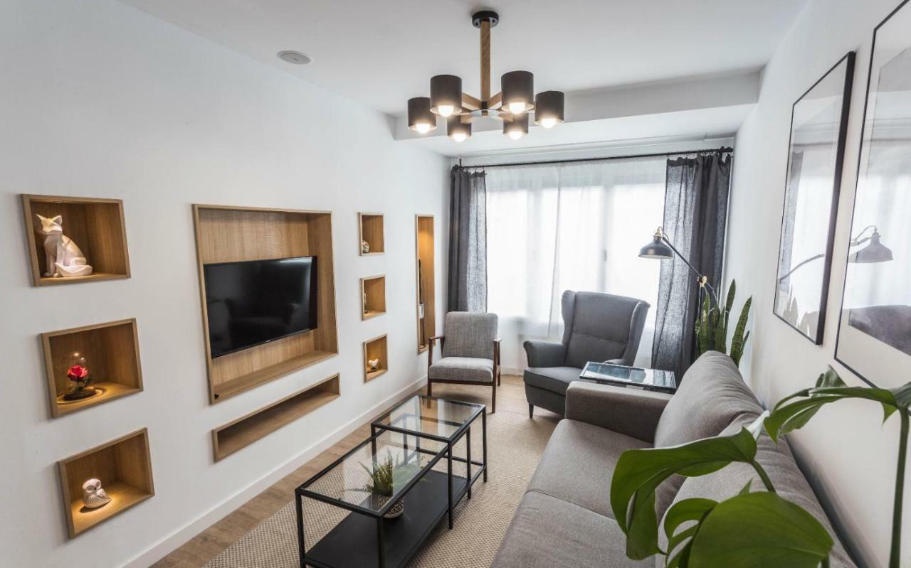 Bierzo Habita Apartments ปอนเฟร์ราดา ภายนอก รูปภาพ