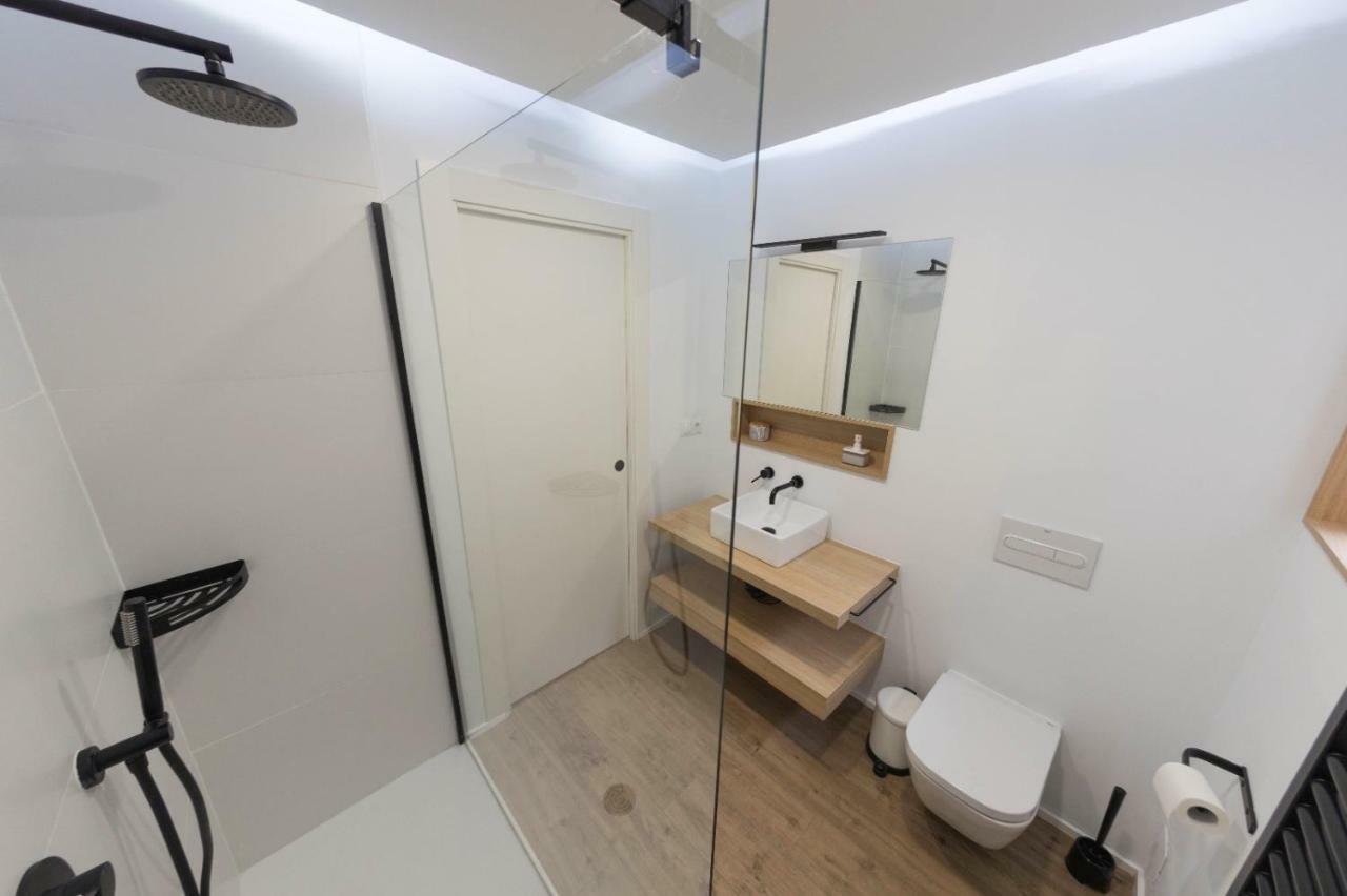 Bierzo Habita Apartments ปอนเฟร์ราดา ภายนอก รูปภาพ